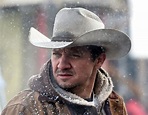 'Wind River' review: Jeremy Renner anchors gritty and brilliant modern ...