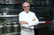 Top-starred chef Alain Ducasse to leave Paris restaurant | F&B Report