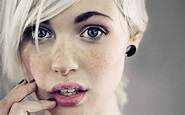 Wallpaper : face, white, women, model, open mouth, green eyes, freckles ...