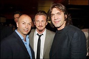 Photo : Sean Penn, Thierry Klemeniuk et Javier Bardem en soirée à Paris ...
