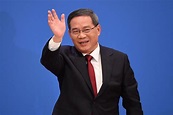 Changement de garde à Pékin: Qui est Li Qiang, le nouveau premier ...