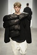 Fashion Statement: Wrapped up in King Kong's Hand - Neatorama