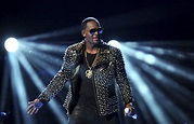 R. Kelly says he'd tour internationally, then deletes post
