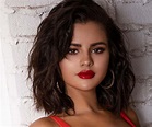 Selena Gomez Biography - Facts, Childhood, Family Life & Achievements