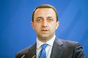 Georgien: Regierungschef Garibaschwili tritt zurück - Politik ...