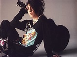 Miyavi: Neo Tokyo Samurai Black World Tour photobook - Minitokyo
