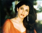 Dimple Kapadia biography and information - Cinestaan.com