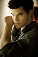 The Twilight Saga: Official UK Page | Jacob black twilight, Taylor ...