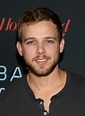 Max Thieriot | Doblaje Wiki | FANDOM powered by Wikia