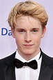 Louis Hofmann - AdoroCinema