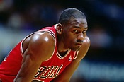 Le 1er mai 1988, Michael Jordan devient le premier à enchaîner deux ...