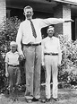 Robert Wadlow: The tallest man in history seen through stunning ...