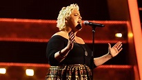 Hannah Williams performs 'Stay With Me Baby' | The Voice