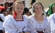 Trajes típicos rumanos y vestimenta típica de Rumanía