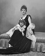 16.08.1886.Élisabeth, Countess Greffulhe and Élaine Greffulhe. Paul ...