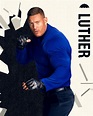 Tom Hopper as Luther Hargreeves in The Umbrella Academy - Season 3 ...