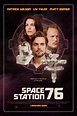 Tráiler de 'Space Station 76', comedia negra de ciencia-ficción