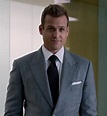 Harvey Specter wears a grey suit by Tom Ford. | Stylish mens suits ...