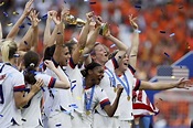 「大家都受夠了！」美國女足蟬聯世界盃冠軍 全場觀眾高喊「男女同工同酬」！-風傳媒