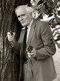 Desmond Llewelyn - Wikipedia