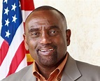 Jesse Lee Peterson: Family, Spouse, Children, Dating, Net Worth ...