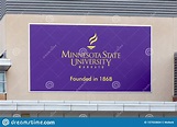 Signo De Entrada Y Logo En La Universidad Estatal De Minnesota Imagen ...