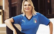 Simona Ventura / Picture of Simona Ventura : L'ex conduttrice de le ...