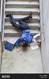 Imagen y foto Hombre Cayendo Por (prueba gratis) | Bigstock