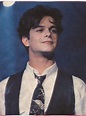 Alejandro Sanz | Handsome, Nineties fashion, Cute boys