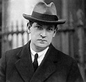 Michael Collins / History Ireland - He led the negotiations that ...