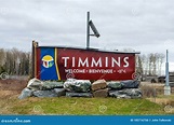Signo De Bienvenida Para Timmins Ontario Canada Foto editorial - Imagen ...