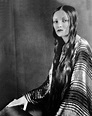Picturing Natacha Rambova: Design and Celebrity Performance in the 1920s