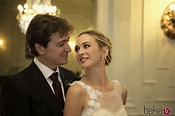 Marta Hazas y Javier Veiga muy románticos en la foto oficial de su boda ...