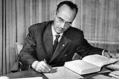 The spy who changed everything: How Klaus Fuchs shaped the Cold War ...