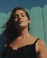 Lola Kirke Announces EP, Shares Video For New Track "Mama"