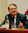 Luc Montagnier - Définition et Explications