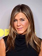 Jennifer Aniston Wore Her Natural Hair Texture - Jennifer Aniston ...