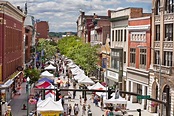 Weekly farmers market graces historic district of Troy, New York State ...