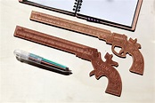 Pistola regla madera tallado y grabado láser lindo - Etsy España