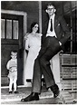 13 Vintage Portrait Photos of Robert Wadlow, the Tallest Person in ...