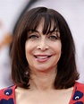 Illeana Douglas Biography, Age, Height, Movies and TV Shows, Net Worth