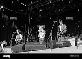 Wilko Johnson and the Lew Lewis Band performing at the 1982 Reading ...