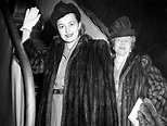 Olivia de Havilland and her mother, Lillian, arrive in New York. May, 1946