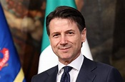 Giuseppe Conte ai Green Carpet Fashion Awards: il premier promuove la ...