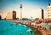 Strand am Alexanderplatz: Die italienische Fotografin Gaia Marturano ...