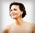 Maggie Gyllenhaal's Shoe Size and Body Measurements - Celebrity Shoe Sizes