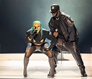 Lil’ Kim Performs at BET Awards 2022 In Cutout Blazer & Glitter Boots ...