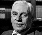 Arnold J. Toynbee Biography – Facts, Childhood, Family Life, Achievements