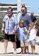 Elton John repite vacaciones con su marido y sus hijos en Saint-Tropez ...