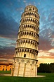 Der Pisa Turm - schief und symbolhaft - Archzine.net